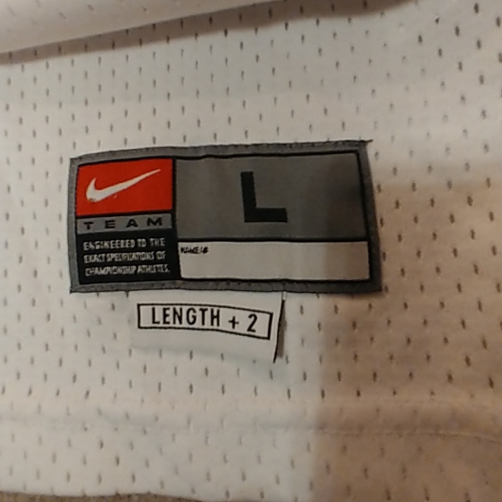 Nike - Picture 3 of 3